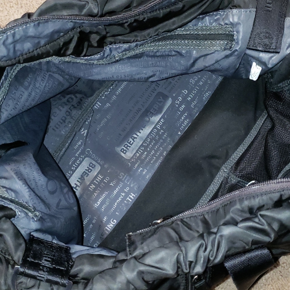 lululemon athletica Black Quilted Shoulder Tote - Picture 9 of 13